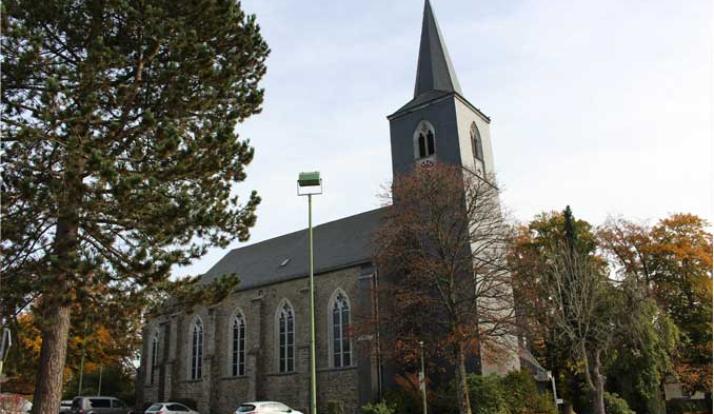 Kirche Höfen