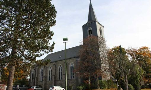 Kirche Höfen